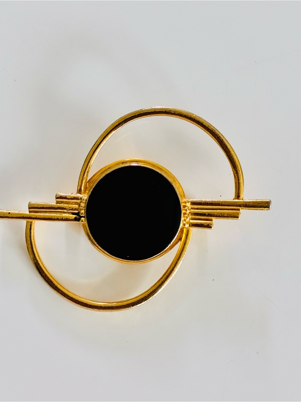 Bold Ambiguous Gold-Tone Circular Pin with Black Enamel Center Everyday Elegant
